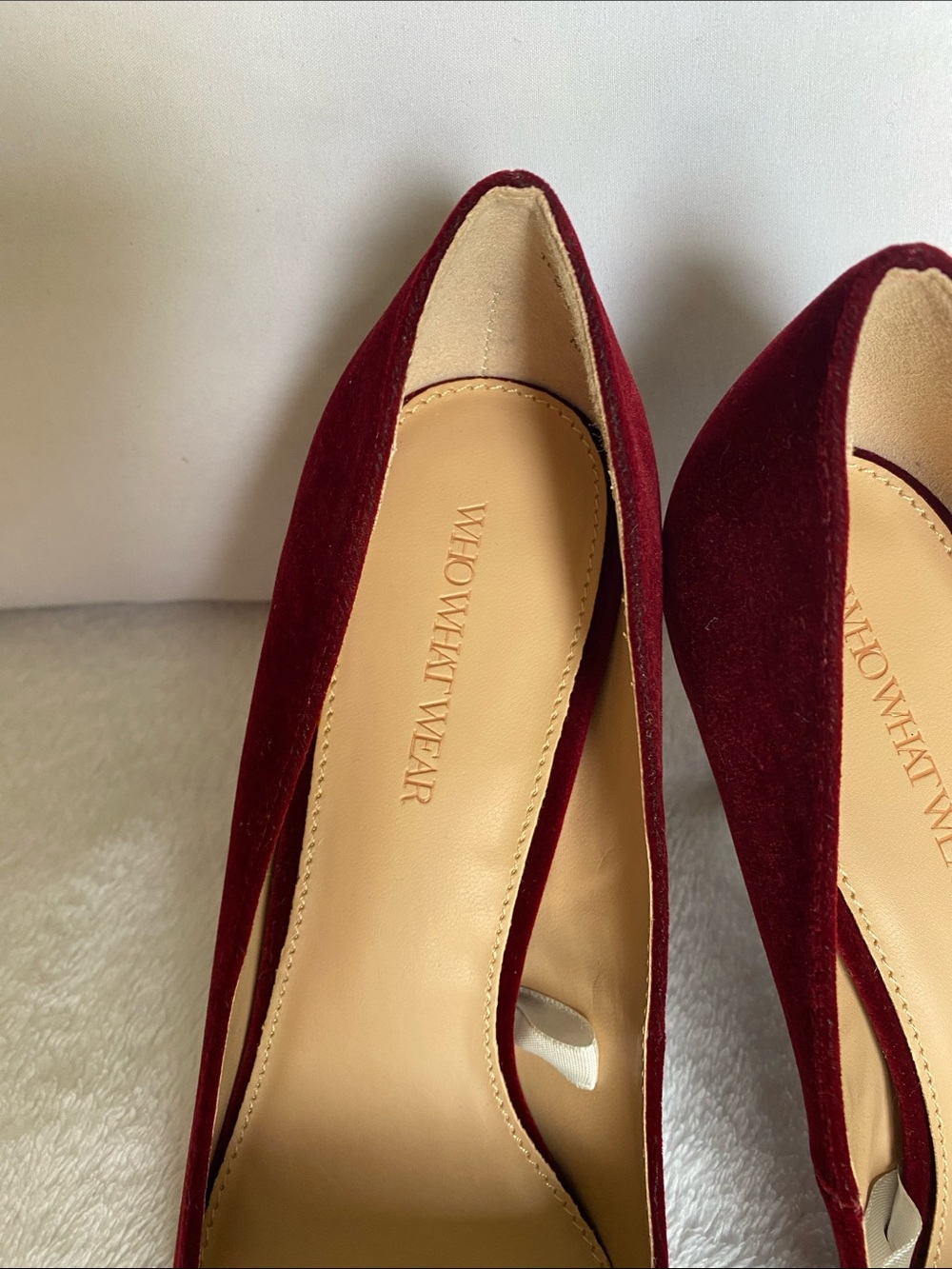 Who What Wear Deep Burgundy Velvet Pointed-Toe Stiletto Pumps - Picture 2 of 4